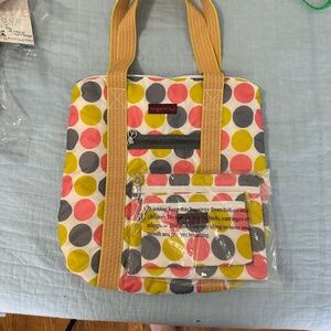 Bungalow 360 padded Nylon Tote bag, zippered (flaw on back)